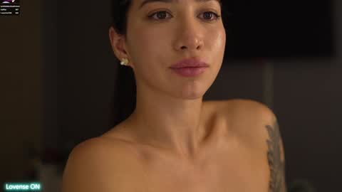 Leora online show from December 21, 7:06 pm