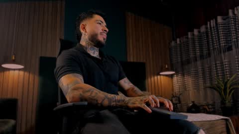 Leo Salvatore online show from February 4, 4:05 am