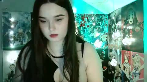 little secret online show from December 13, 8:09 am