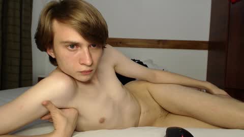 Snapshot of leraimcute chatting on December 6, 2:46 am Daniel online show from December 6, 2:46 am