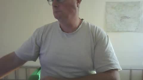 homquisgode online show from November 17, 12:00 pm