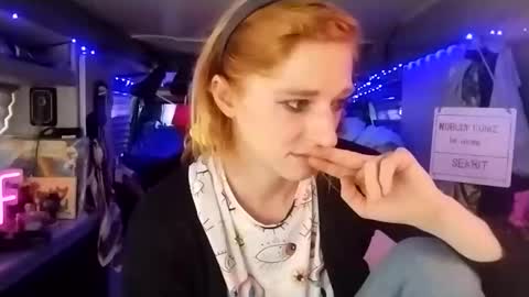 LesleyGumGrass- The Boring Trans girl online show from March 4, 4:09 pm