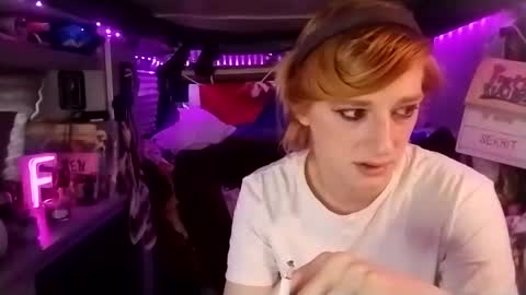 LesleyGumGrass- The Boring Trans girl online show from March 7, 8:11 pm