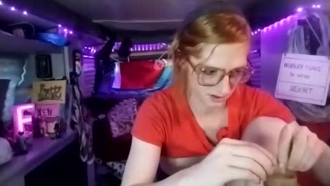 LesleyGumGrass- The Boring Trans girl online show from March 11, 10:42 pm