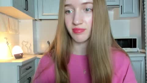 Snapshot of leslie_my_lovee chatting on October 13, 7:03 pm LESLIE online show from October 13, 7:03 pm