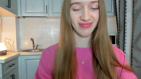 Snapshot of leslie_my_lovee chatting on October 24, 8:38 pm LESLIE online show from October 24, 8:38 pm