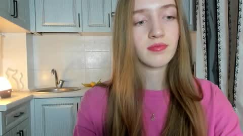 Snapshot of leslie_my_lovee chatting on November 24, 7:46 pm LESLIE online show from November 24, 7:46 pm