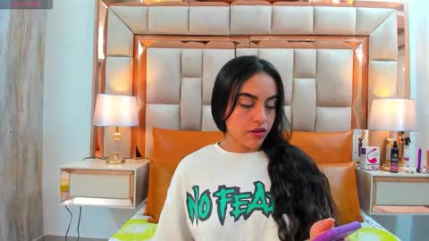 LeslieBush online show from November 9, 11:08 am