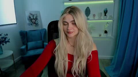 lesliemineg online show from September 29, 11:37 am