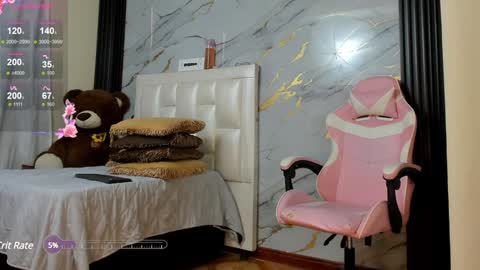 I am here from Monday to Friday from 730 am to 130 pm Colombia time and saturday from 500 am to 1000 am .... Soon Blue page online show from February 5, 4:14 pm