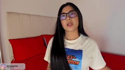 Snapshot of leticiaroldan chatting on February 26, 12:49 am Leticia online show from February 26, 12:49 am