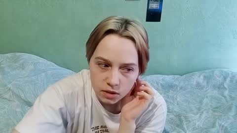 letitiaboteler online show from November 27, 11:01 am