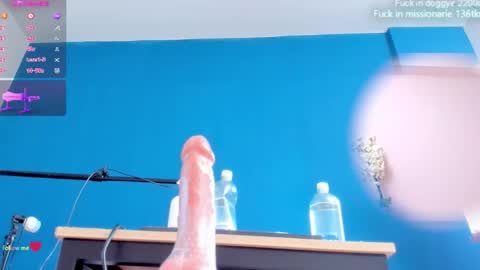 Maria Jose online show from November 2, 9:00 am