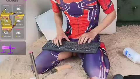 Levi  online show from February 5, 6:04 pm