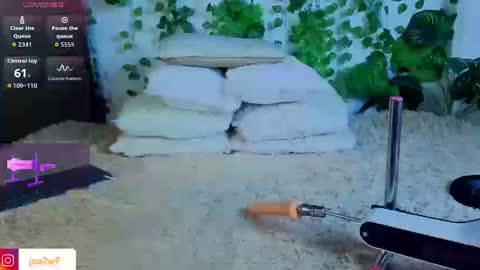 Levi  online show from September 15, 1:44 pm