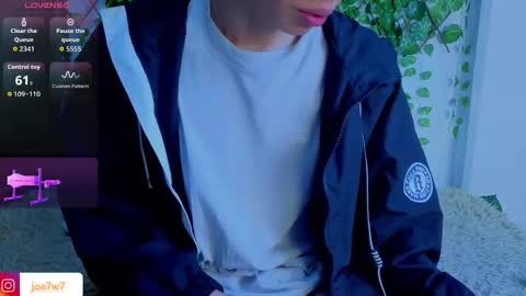 Levi  online show from September 27, 12:43 pm