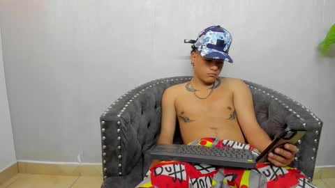 Snapshot of levy_steve chatting on February 6, 7:13 am LevySteven online show from February 6, 7:13 am