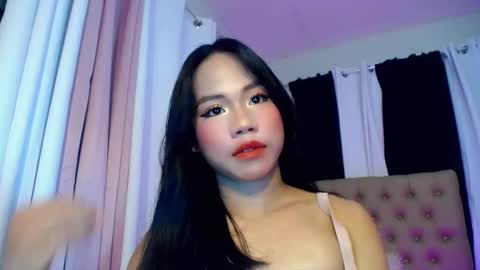 lexi_foru online show from November 29, 10:40 am