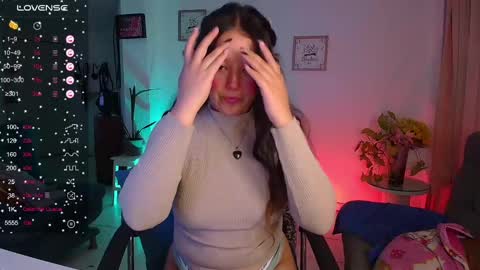 Lexie Thompson   8pm  0000am -5 online show from February 17, 2:53 am