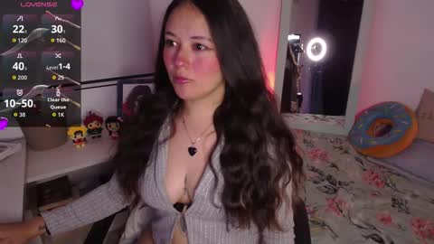 Lexie Thompson   8pm  0000am -5 online show from November 2, 11:18 pm