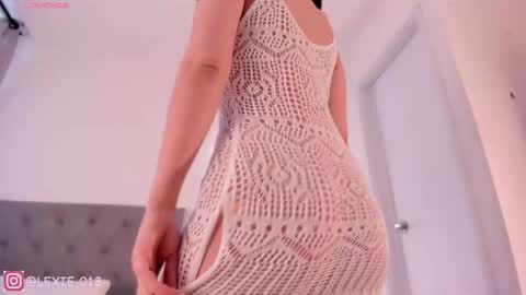 Snapshot of lexie_red chatting on March 5, 7:17 pm LEXIE online show from March 5, 7:17 pm