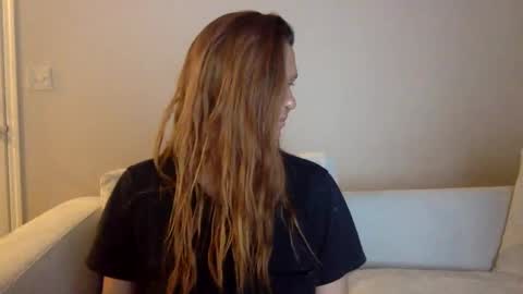 Alexia L. online show from February 1, 6:00 am