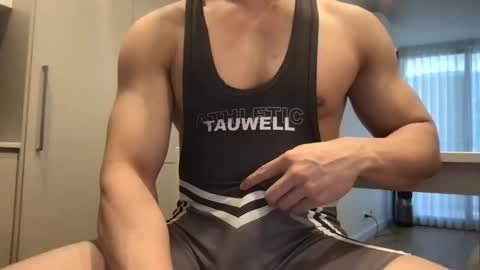 Snapshot of lexxxx442 chatting on December 17, 3:17 am AsianKing online show from December 17, 3:17 am