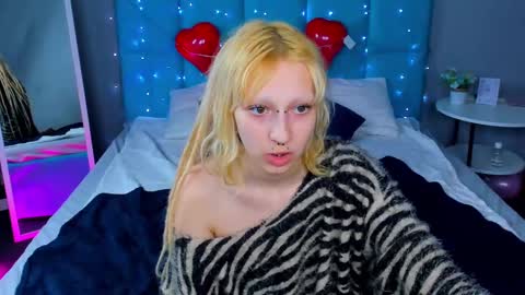 Lexy online show from February 17, 1:32 pm