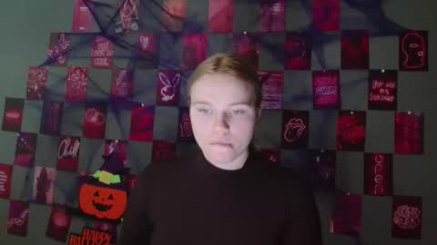 Leyla online show from October 22, 6:24 am