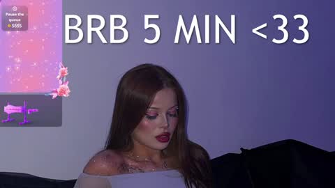 Snapshot of leylabrooklyn chatting on December 4, 3:32 pm Sofa 3 online show from December 4, 3:32 pm