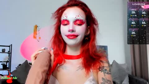 LEA online show from December 18, 6:14 pm