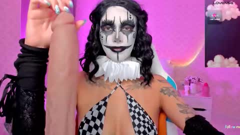 LEA online show from November 25, 3:01 pm