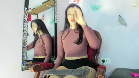 Snapshot of leynamadrigal chatting on September 14, 10:31 pm Leyna online show from September 14, 10:31 pm