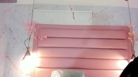 LEZY online show from September 15, 7:36 pm