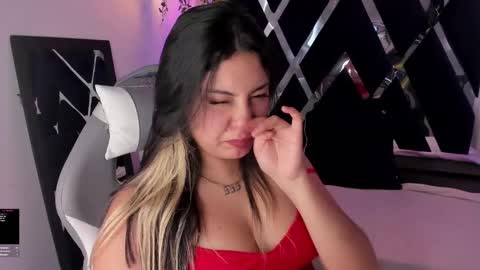 Lia  online show from January 8, 2:25 pm