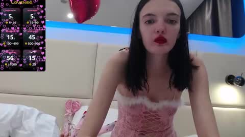 Snapshot of lia__meow chatting on February 14, 2:54 pm Lia online show from February 14, 2:54 pm