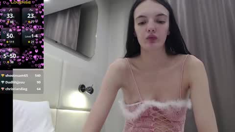 Snapshot of lia__meow chatting on February 25, 12:25 am Lia online show from February 25, 12:25 am