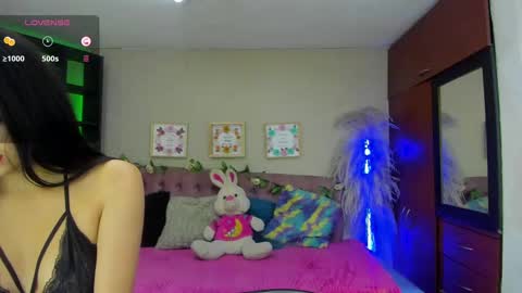 lia online show from March 4, 8:27 pm