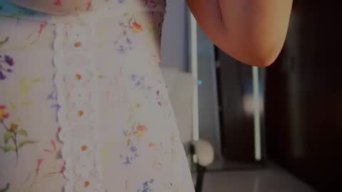 Snapshot of lia_russo_ chatting on October 2, 1:07 pm Lia online show from October 2, 1:07 pm