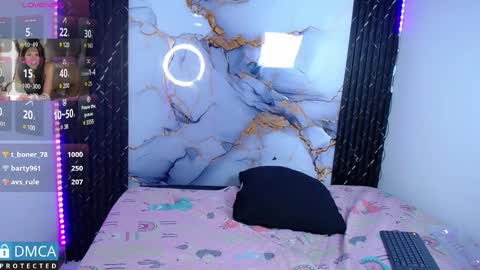 Snapshot of lia_summer1 chatting on February 11, 1:31 am lia summer1 online show from February 11, 1:31 am