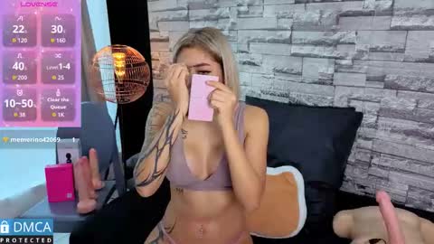 Snapshot of lia_summer1 chatting on November 28, 7:38 pm lia summer1 online show from November 28, 7:38 pm