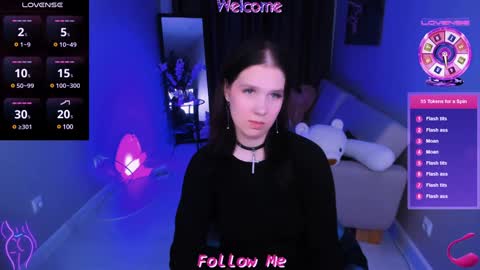 Snapshot of lia_xxgirl chatting on December 15, 7:02 am Lia online show from December 15, 7:02 am