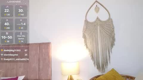 Snapshot of liaaa___ chatting on December 27, 4:32 pm Lia online show from December 27, 4:32 pm