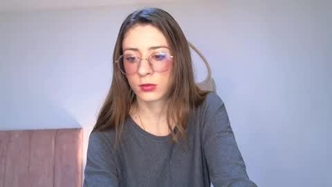 Snapshot of liaaa___ chatting on December 29, 1:28 pm Lia online show from December 29, 1:28 pm