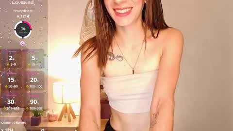 Snapshot of liaaa___ chatting on February 8, 5:39 pm Lia online show from February 8, 5:39 pm