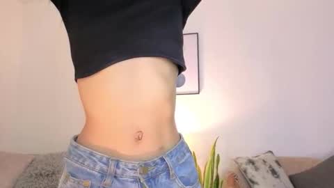 Snapshot of liaaa___ chatting on November 28, 3:04 pm Lia online show from November 28, 3:04 pm