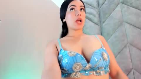 Lia cooper online show from October 2, 9:00 pm