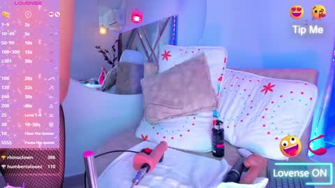 Liaa online show from December 31, 9:50 pm