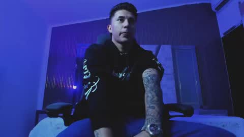 Liam Smith online show from September 25, 12:09 pm