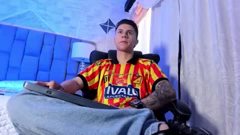 Liam Smith online show from October 7, 12:02 pm